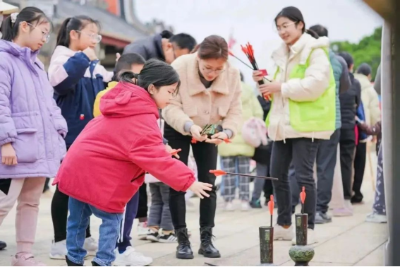 花都區博物館“龍行龘龘 潮集花博”元宵游園活動289.png