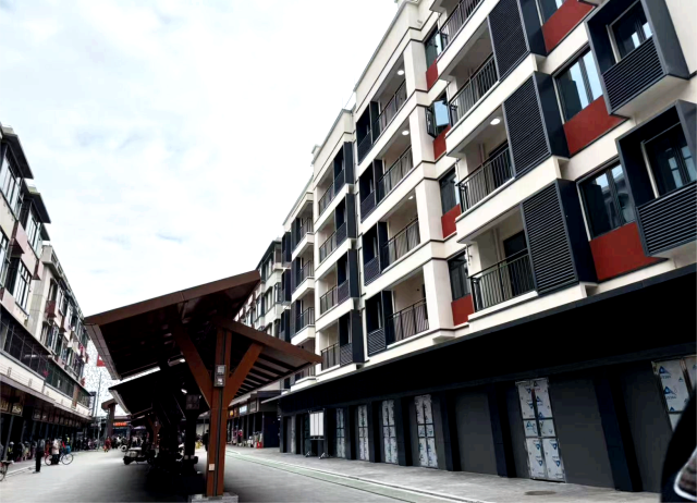 新集群街2號樓及周邊環境提升。 圖片