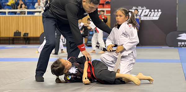 國(guó)際頂級(jí)賽事落地花都   0余國(guó)柔術(shù)戰(zhàn)隊(duì)齊“過(guò)招”