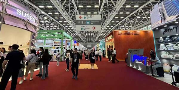 花都224家企業(yè)參展、670個展位的規(guī)模再度領(lǐng)跑全市，意向采購金額達6.06億美元  廣交會強勢“吸金”