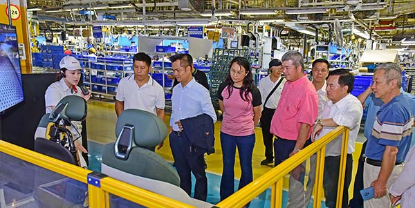 巴拿馬僑領考察東風日產   助力N7出海